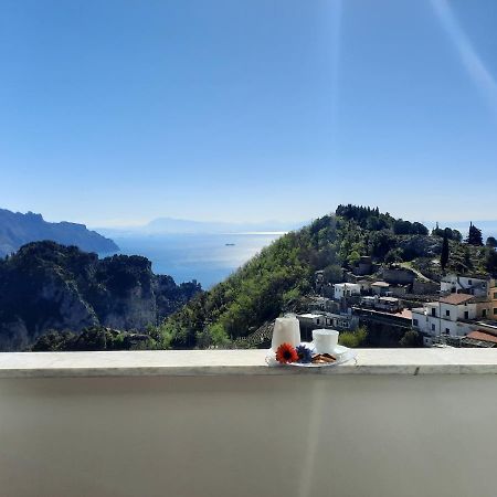 L'Arabesco Apartment Амалфи Екстериор снимка